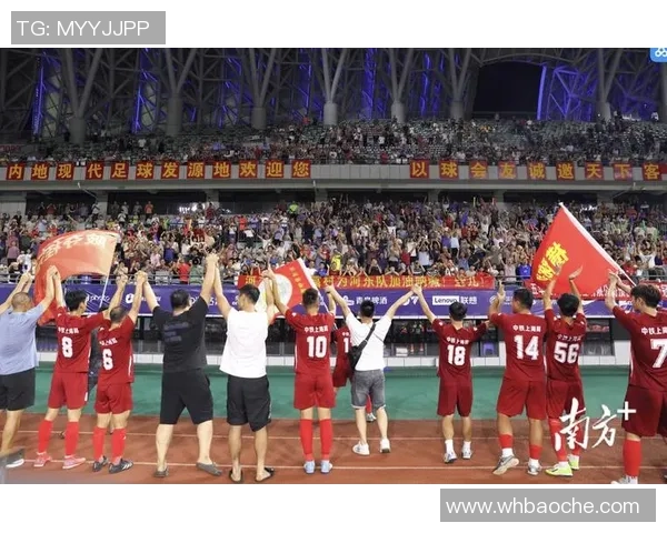 足球巨星温情时刻携全家合影展现赛场之外的幸福生活 足球巨星温情时刻携全家合影展现赛场之外的幸福生活