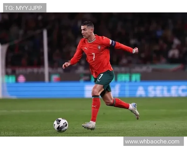 世界足球史上十大冲撞球星盘点 谁的力量最震撼球场