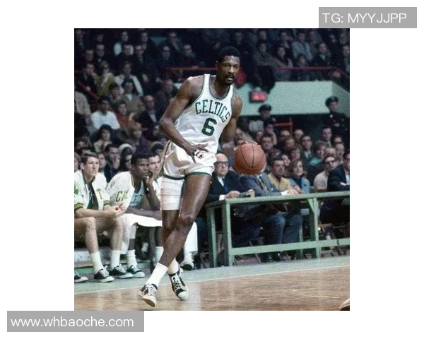 足球六号球员盘点：历史上的传奇与现役巨星有哪些人曾穿过这一号码